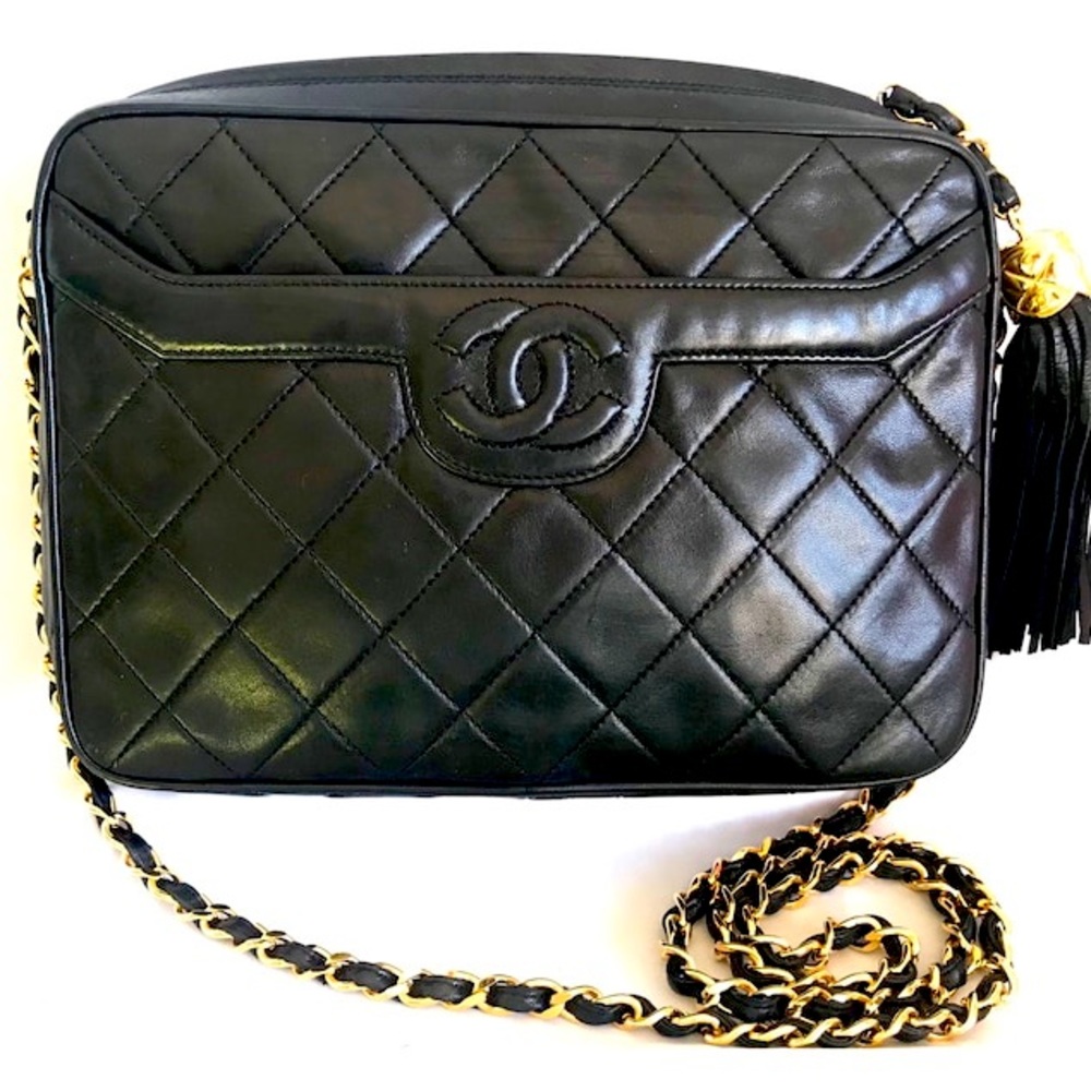 Chanel 24k gold chain lamb skin bag cross body bag 100% authentic